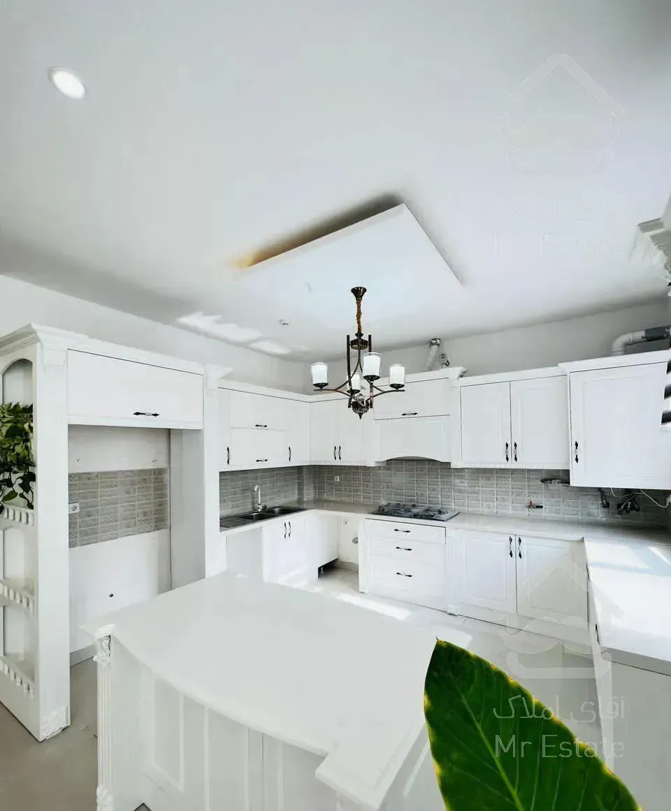 200 متر * تک واحدی * 3 نبش