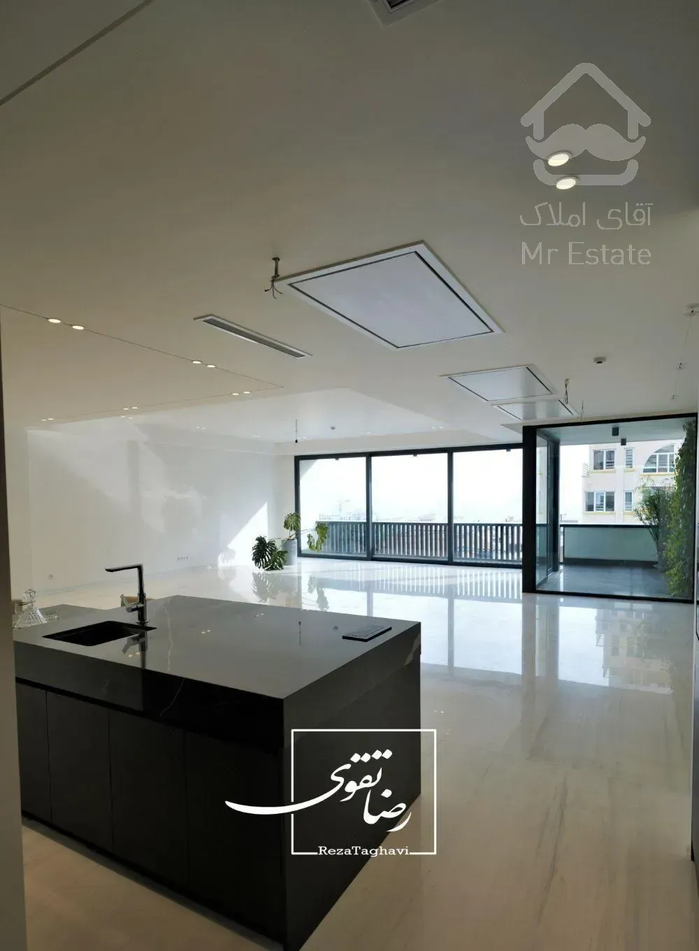 ۳۰۰متر مدرن و زیبا/ ویو ابدی+ تراس قابل چیدمان