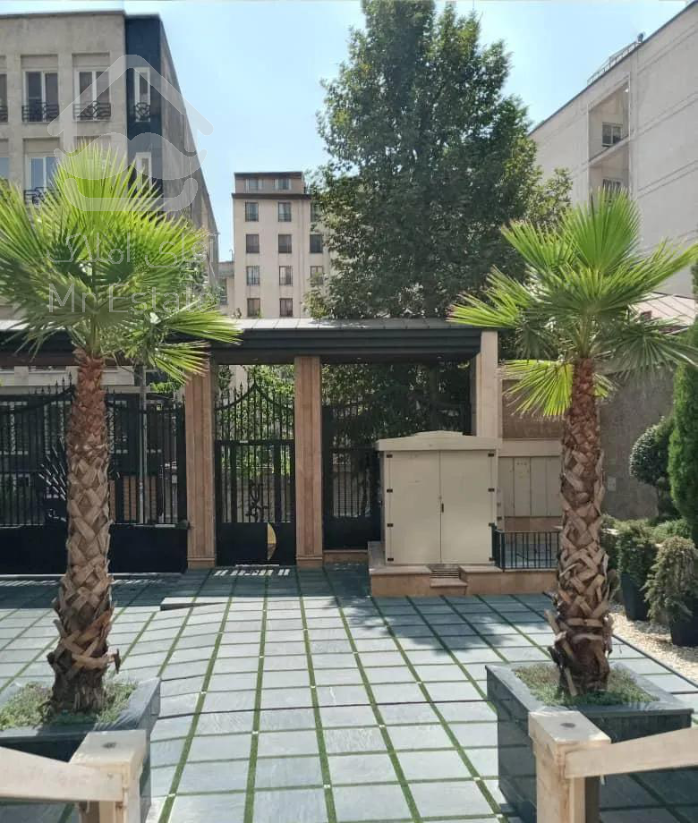 ۲۶۰ متر  ۴ خواب  لوکیشن دنج