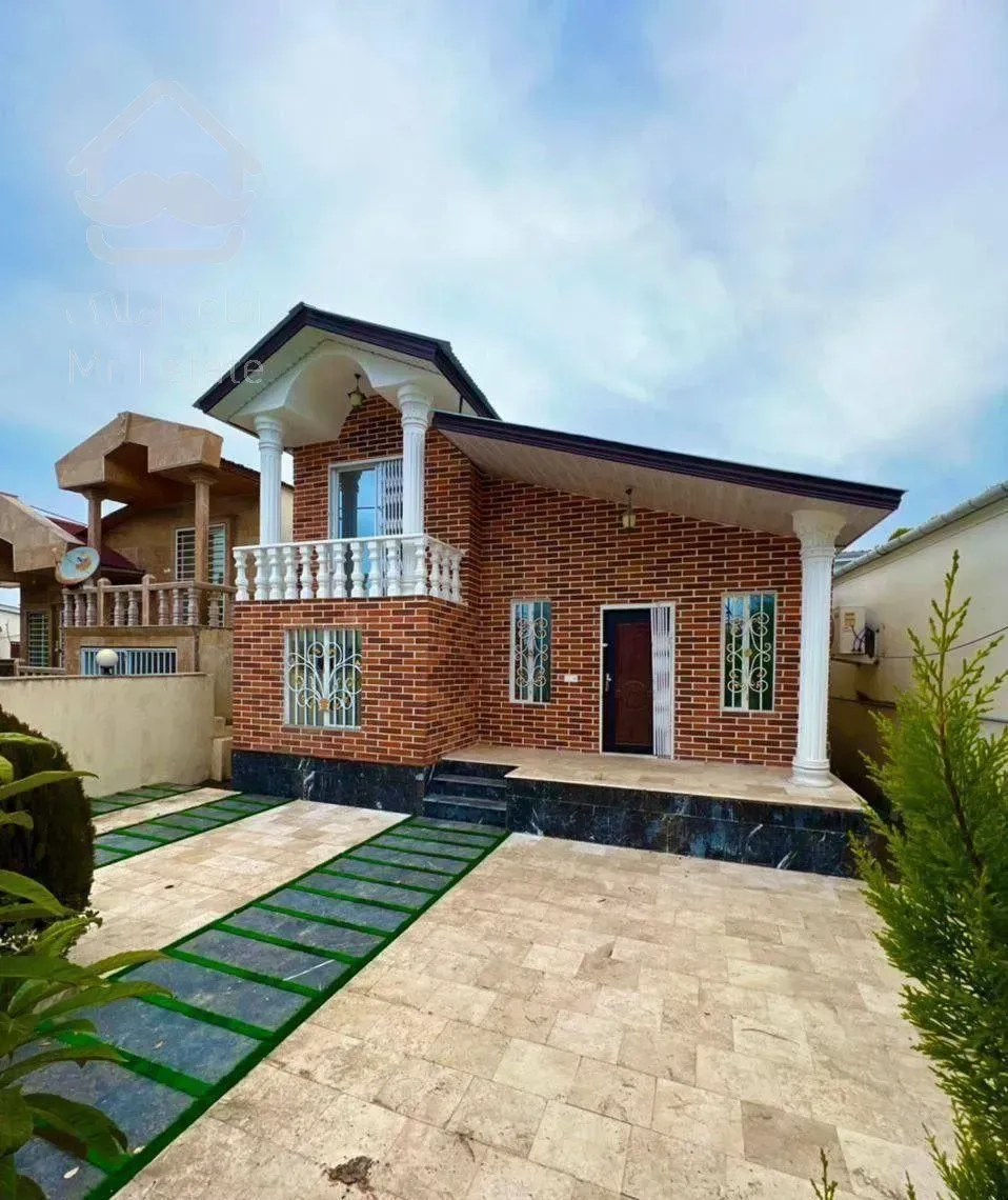 ویلا باغچه نیم پیلوت 205 متری شهرکی سندتک‌برگ