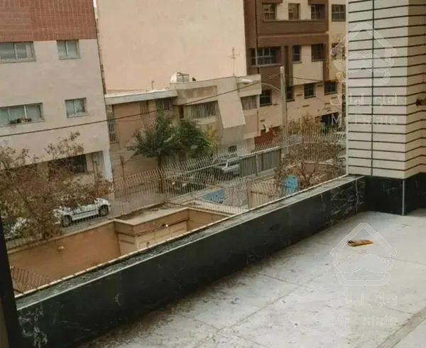 آپارتمان ۱۴۰ متری ۳ خوابه معاوضه با خودرو اشراق