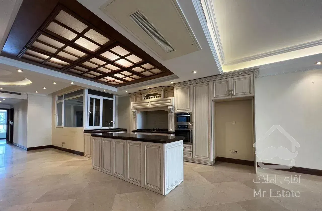 ۱۲۲ متر ۲ پارکینگ لابی استخر روف اجتماعات