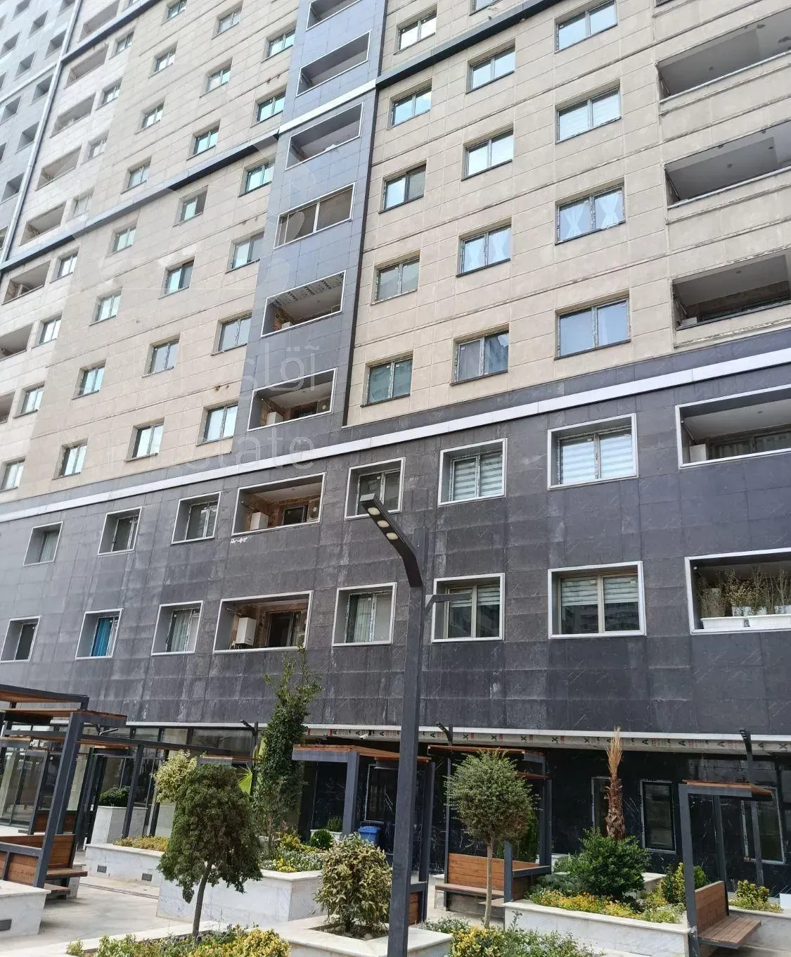 برج برند در دریاچه/چیتگر B6 متراژ ۱۱۲