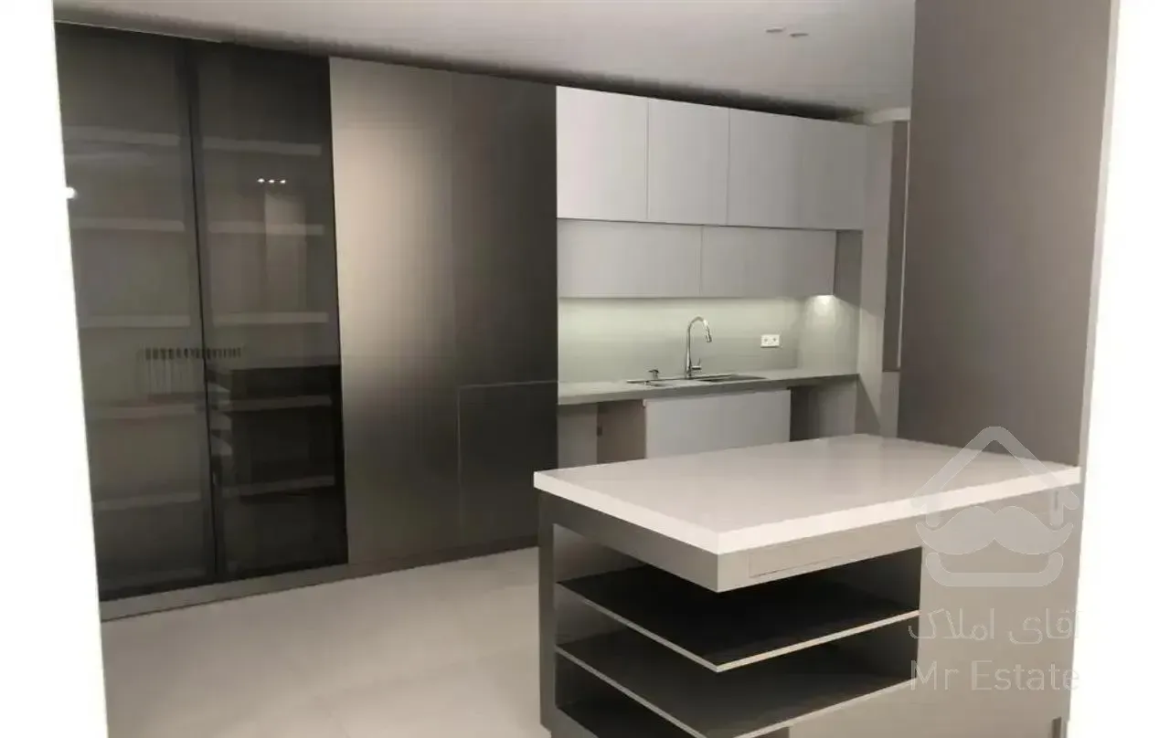 105 متر نیاوران طبقه پنجم