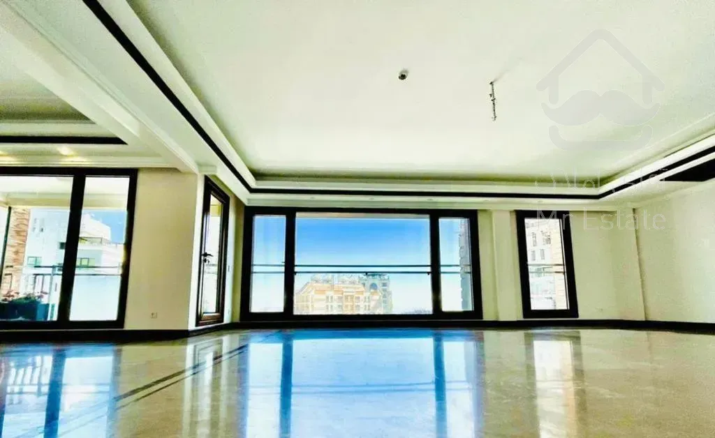 ۲۷۰ متر، تکواحدی، طبقه ۱۱، یاسر