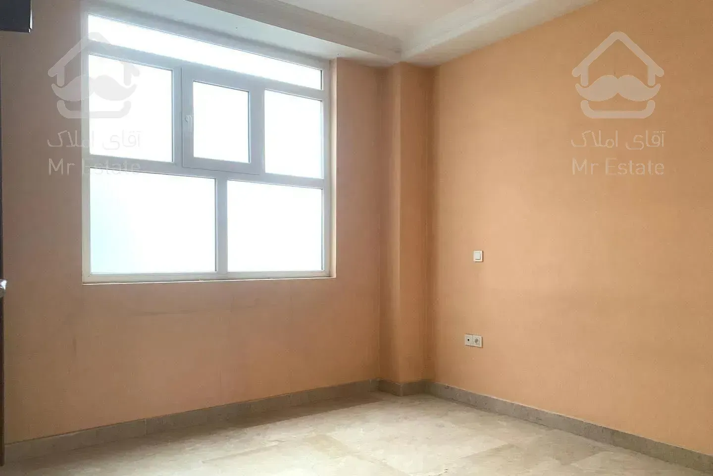 فرساد شرقی ۱۳۵ متر فول رهن کامل دو پارکینگ سندی