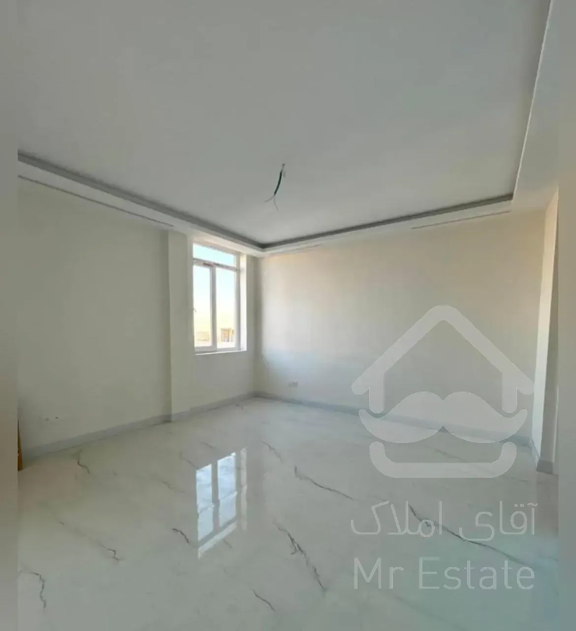 ۱۵۵متر/چندجهت نورمستقیم/بهترین طبقه/تاپ لوکیشن