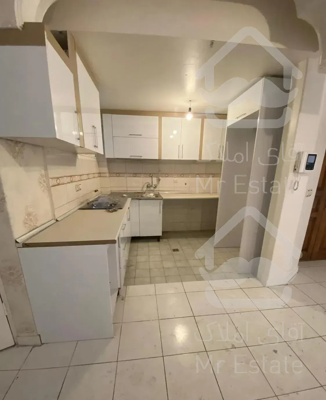 ۷۷متر ۲خواب  پارکینگ دار