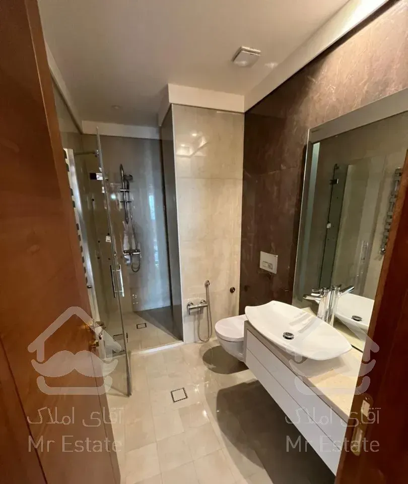 باغ فردوس ۱۴۵متر۳خواب۱مستر۲پارکینگ سندی کلیدنخورده