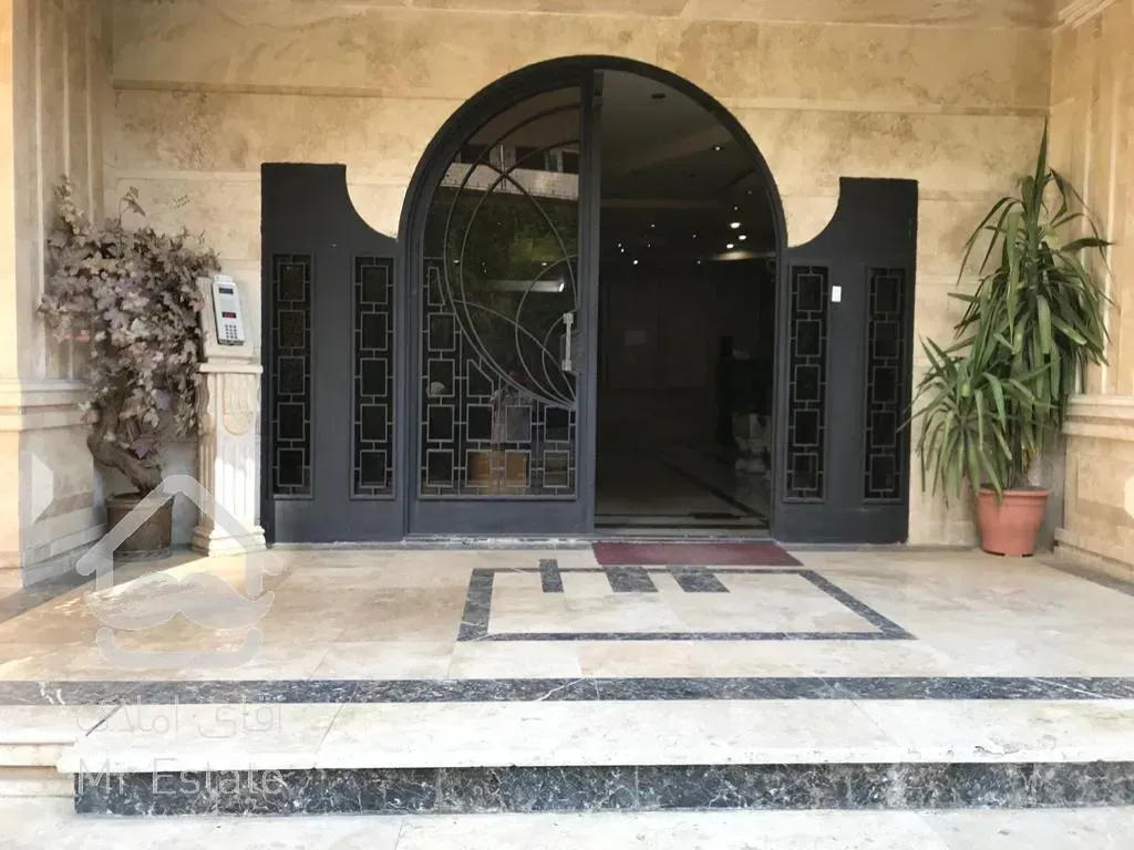 فروش آپارتمان ۱۴۵ متری در برج ۱۲ فروردین