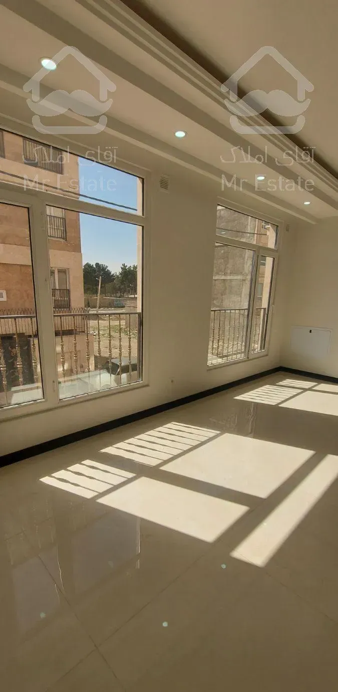 آپارتمان ۱۴۱ متر ۳ خواب تک واحدی فاز ۱ اندیشه