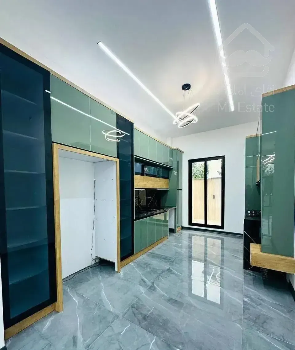 سعادت /لوکیشن باغی و جنگلی /