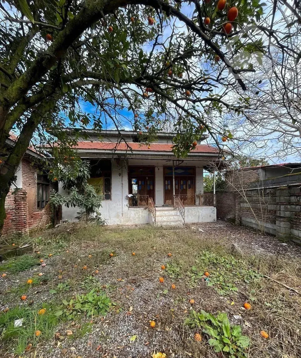 خونه باغ500متربافت مسکونی پول زمینشم نیست سرخرود