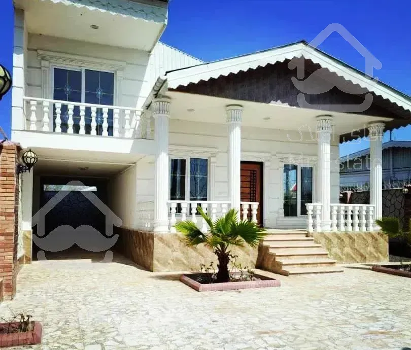 فروش ویلا۳۰۰متری با۱۷۰متربنا باسند۶دانگ