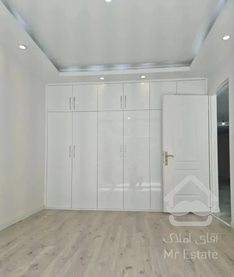 واحد بازسازی شده با 200 متر حیاط مستقل