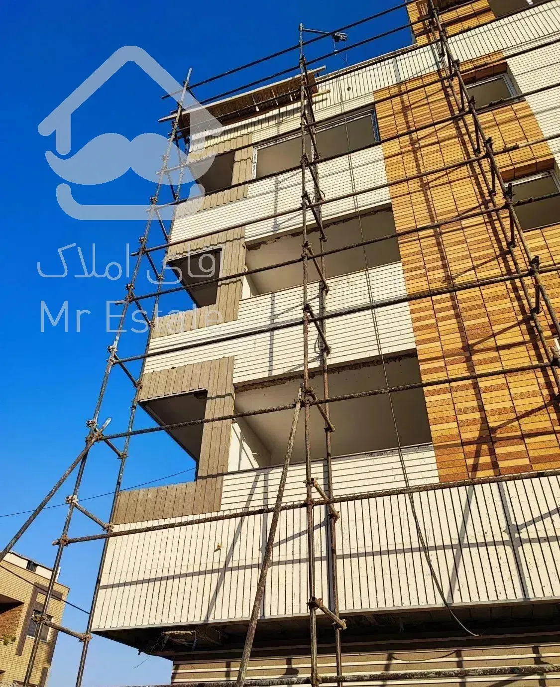 آپارتمان 85متری (دونبش فضای سبز)شهرک سیمرغ