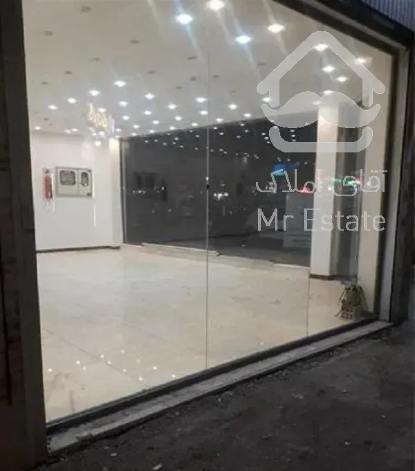 مغازه 3 بر تابلو خور گذر اصلی