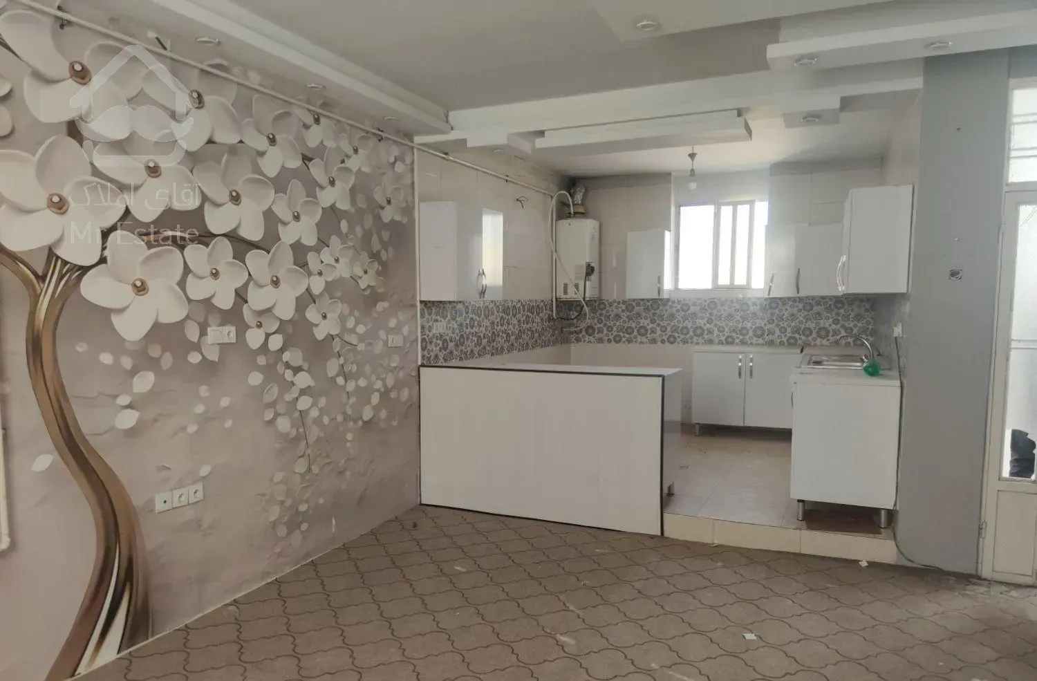 فروش واحد نوساز ۲ خوابه