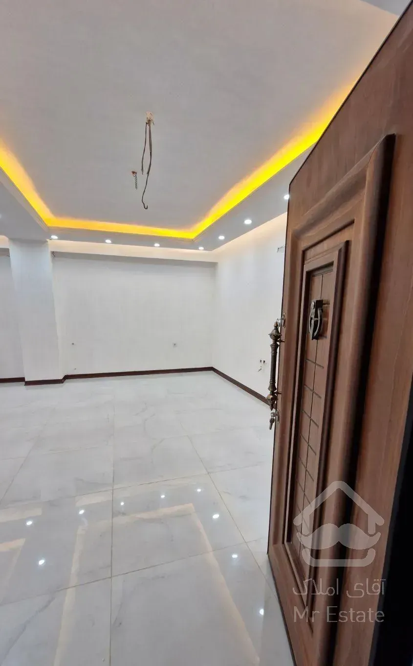 آپارتمان ۱۵۰ متری دید به دریا، فروش فوری یک واحد