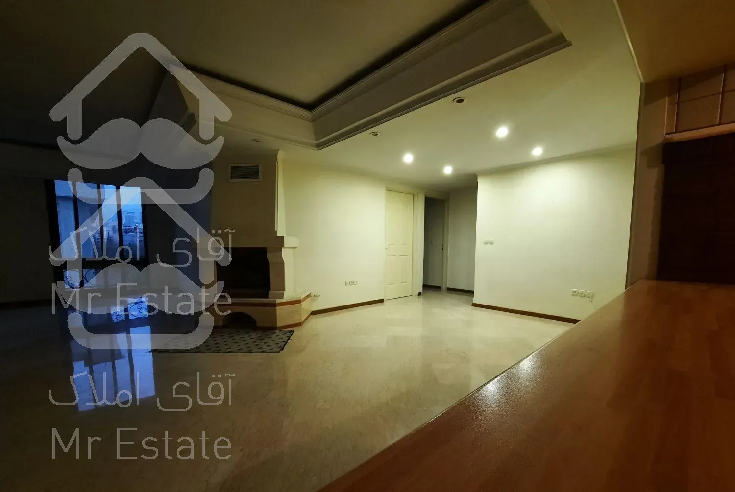 آپارتمان ، ۱۴۰ متری ، سه خوابه