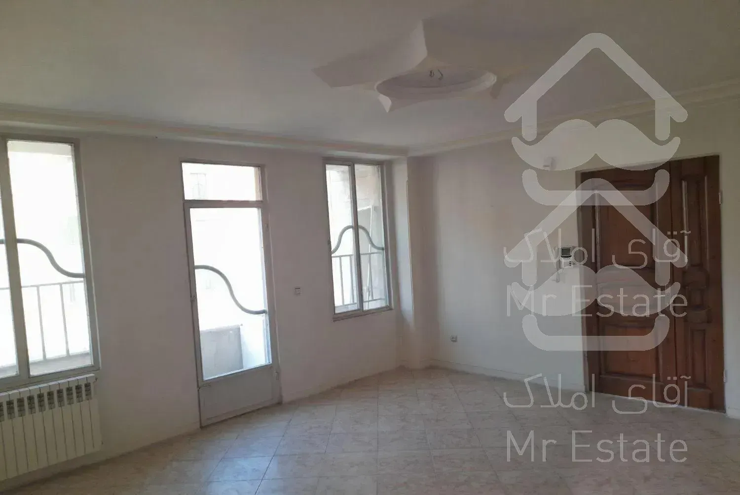 ۸۵متری شهرک‌ شهید باقری منطقه ۲۲ دریاچه چیتگر