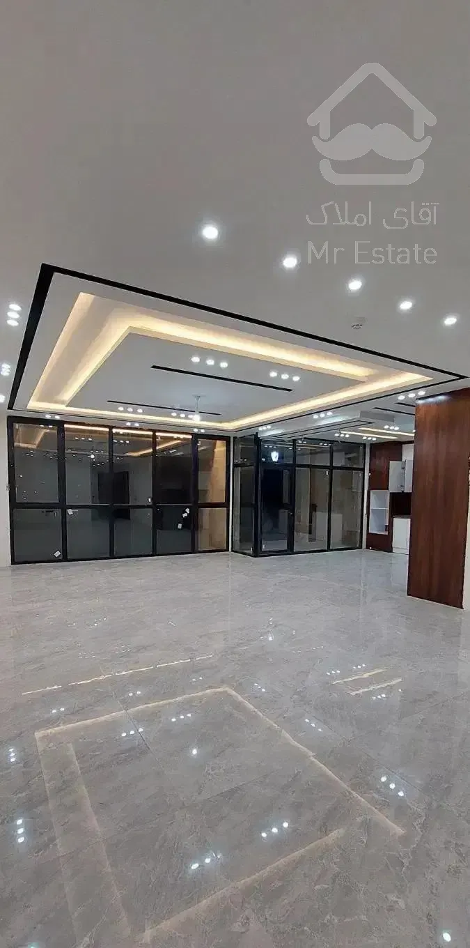 آپارتمان ۱۸۰ نوساز/ شیک/ حاشیه لادن