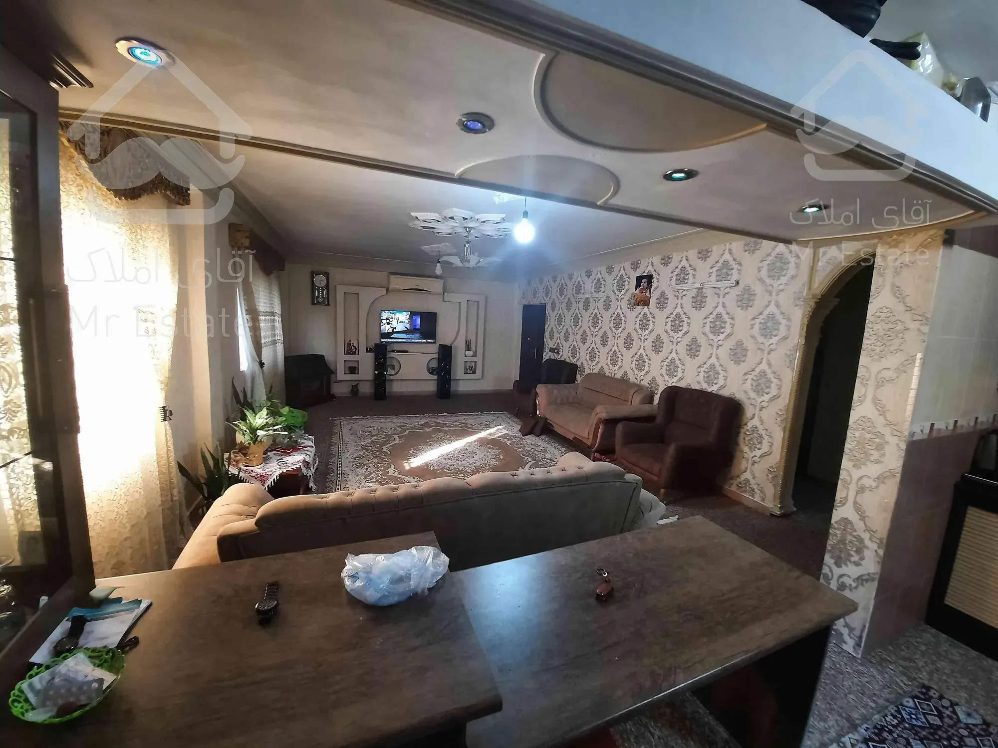 ویلا فلت ۴۰۰ متری سند دار