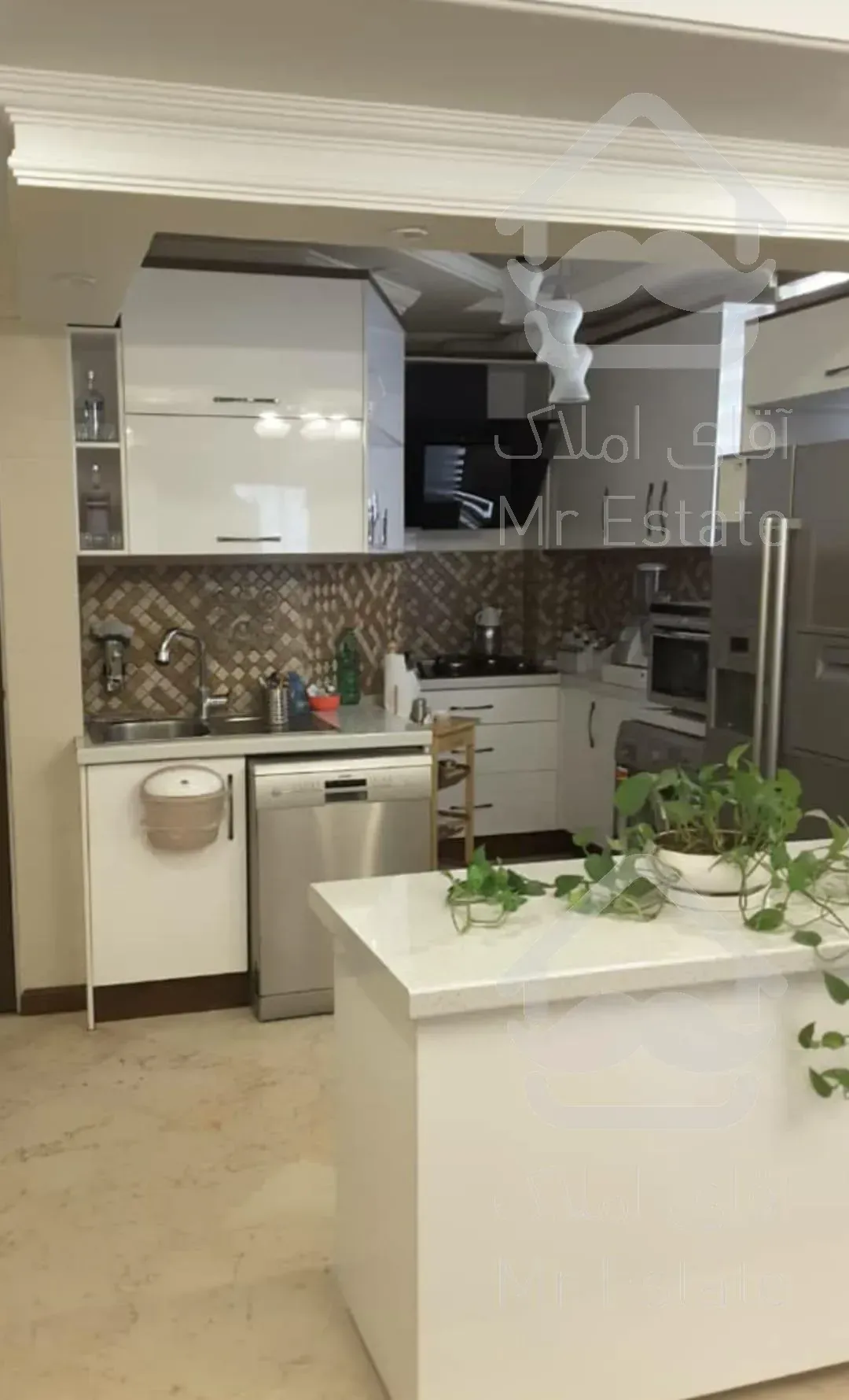 ۸۵متر آپارتمان بازسازی شده