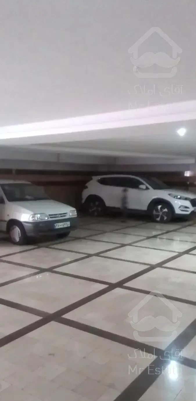 150متر سه خوابه ولیعصر لارستان