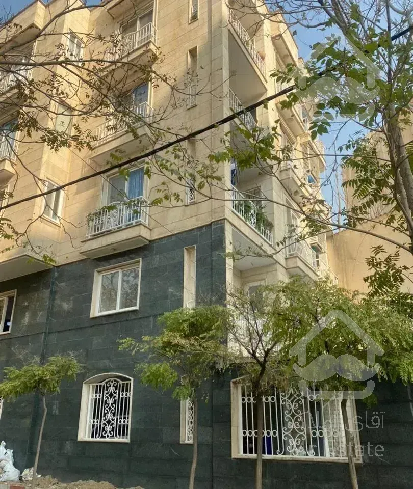 124 متر دربند ویو باغ سفارت