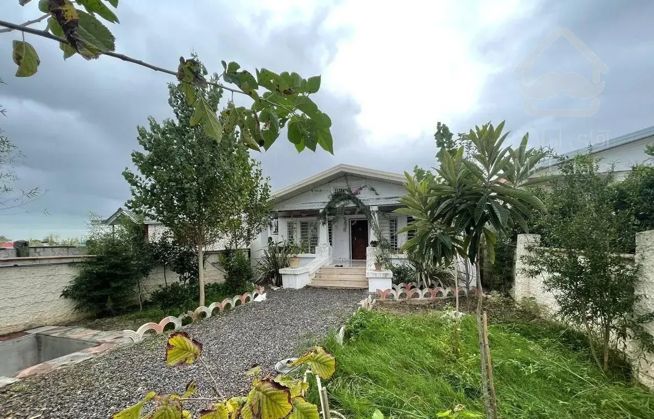 خانه بدون مشرف جنگلی نزدیک ساحل