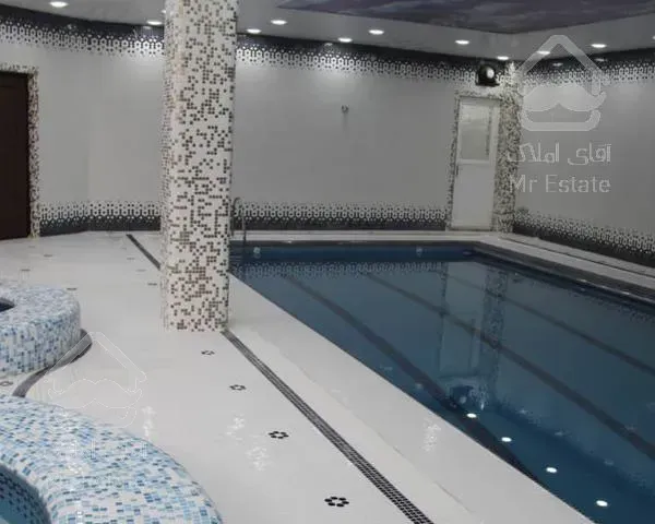 اجاره ویلا ۵۰۰ متر سه خوابه استخردار،داخل شهرک