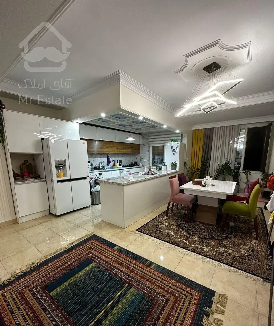 فروش آپارتمان ۱۱۰ متری ۲ خوابه در استخر