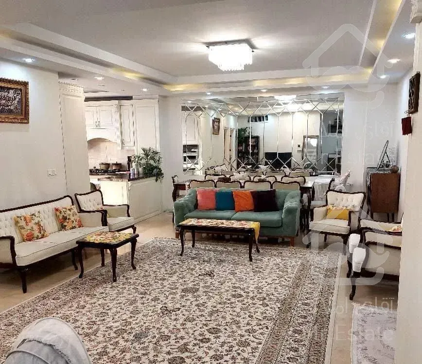 ۹۵ متر/فول/ویو رو به پارک/بدون مالک