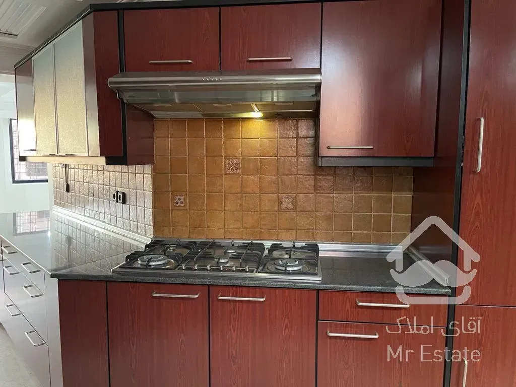 اجاره و رهن آپارتمان الهیه 200  متر اکازيون