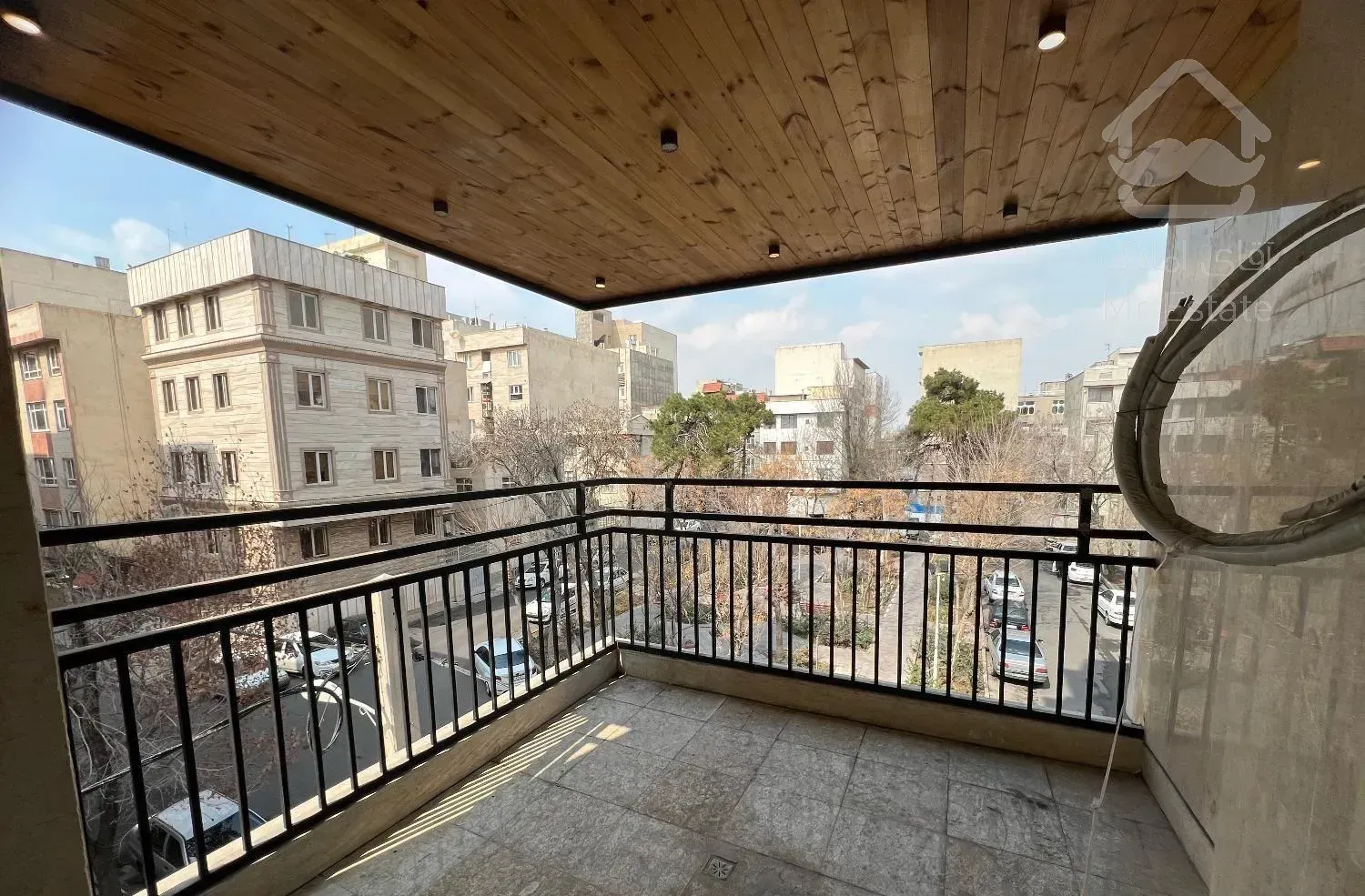 اپارتمان ۱۵۰متری ۳خواب تاپ لوکیشن