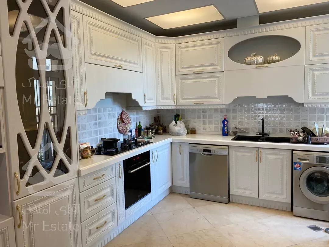 ۲۲۰ متر بهترین لوکیشن فرمانیه