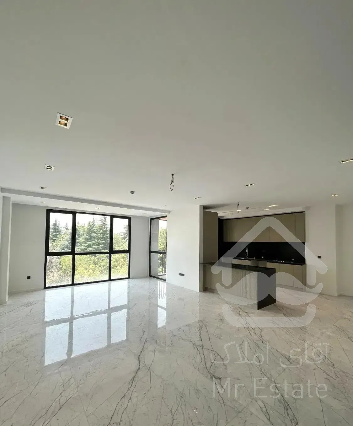 ۱۷۳ متر ۳ خواب/مدرن/نوساز/بهترین لوکیشن آجودانیه