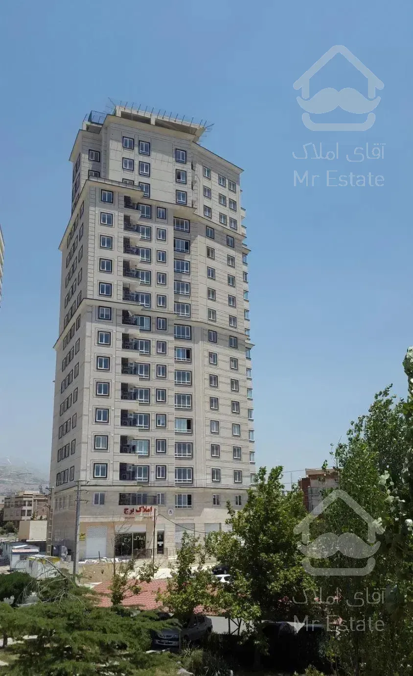 *شهرک چشمه ۵۰ متر مغازه تخلیه زیر برج های شهرک*