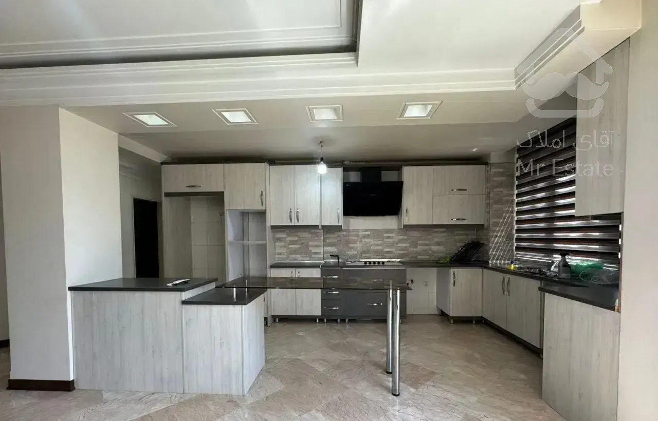 100متر ۲خواب/ فول امکانات/سمت پارک / تخلیه