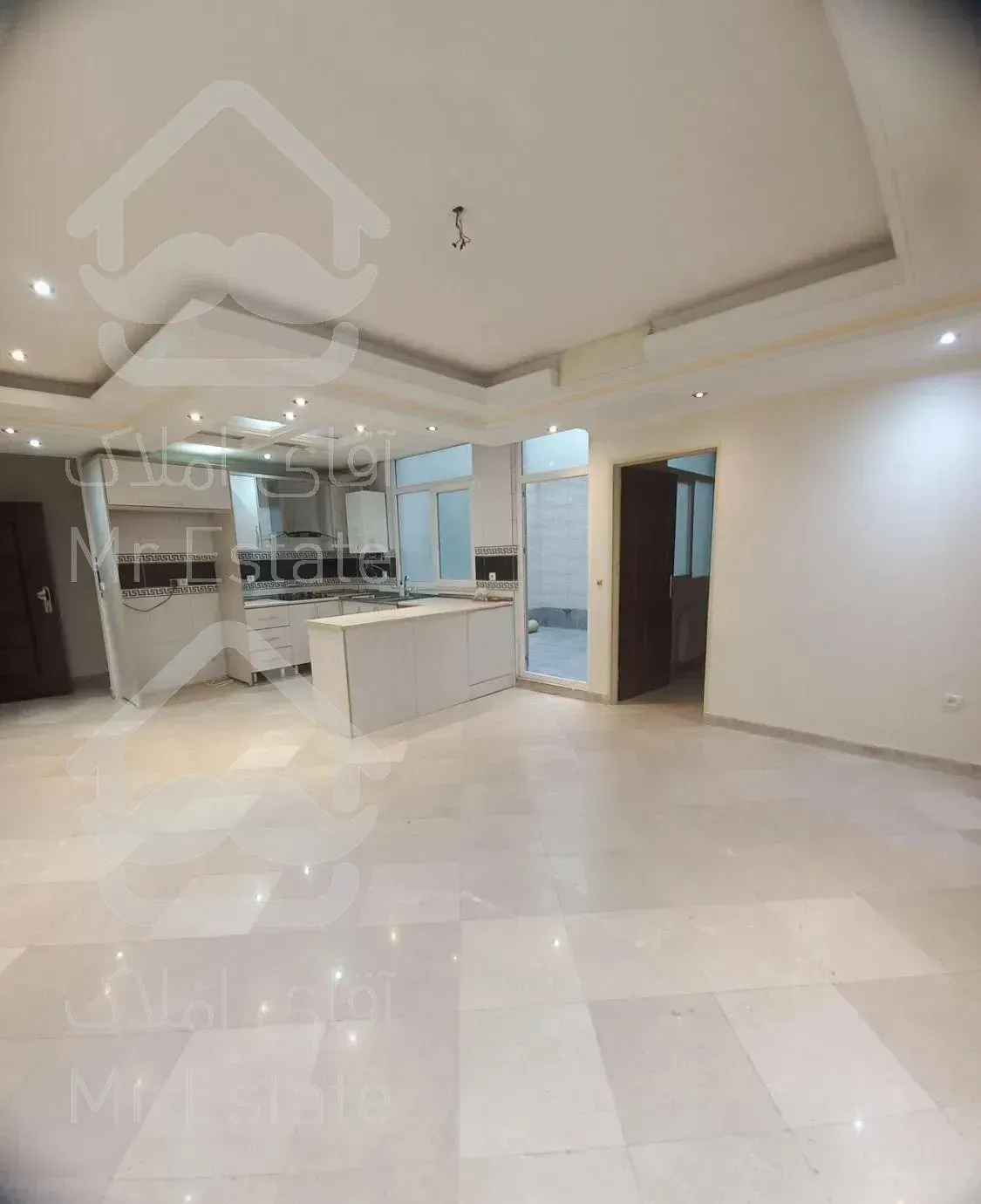 آپارتمان ۹۰متری دوخوابه فول قلب نیروهوایی