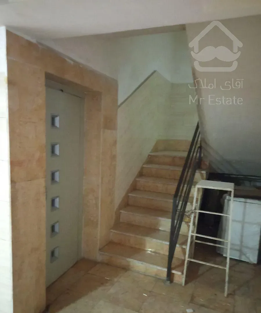 45متر نواب عباسی جنوبی پارکینگ دار