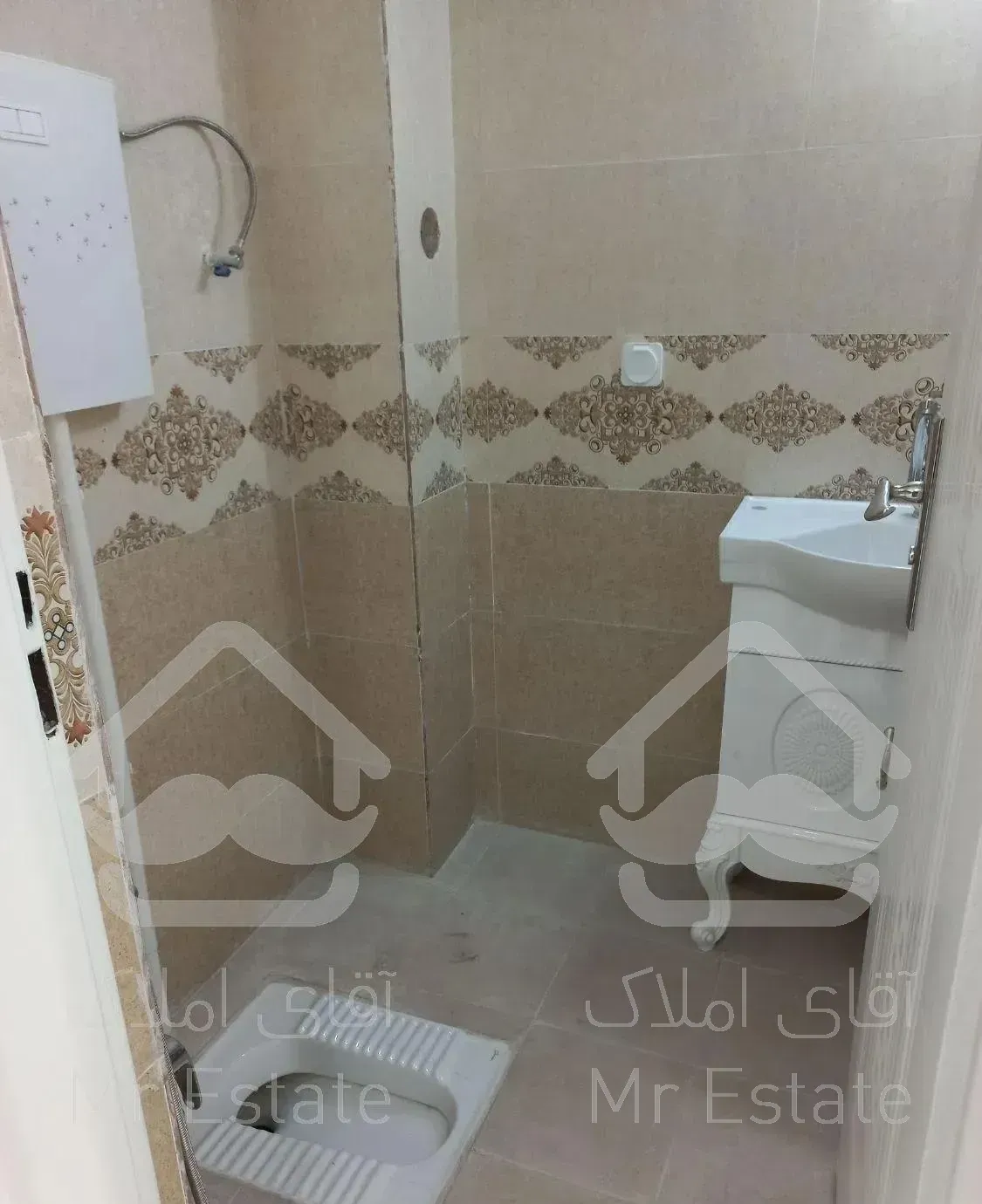 آپارتمان ۹۰ متری ۲ خوابه بازسازی شده خ رامسر