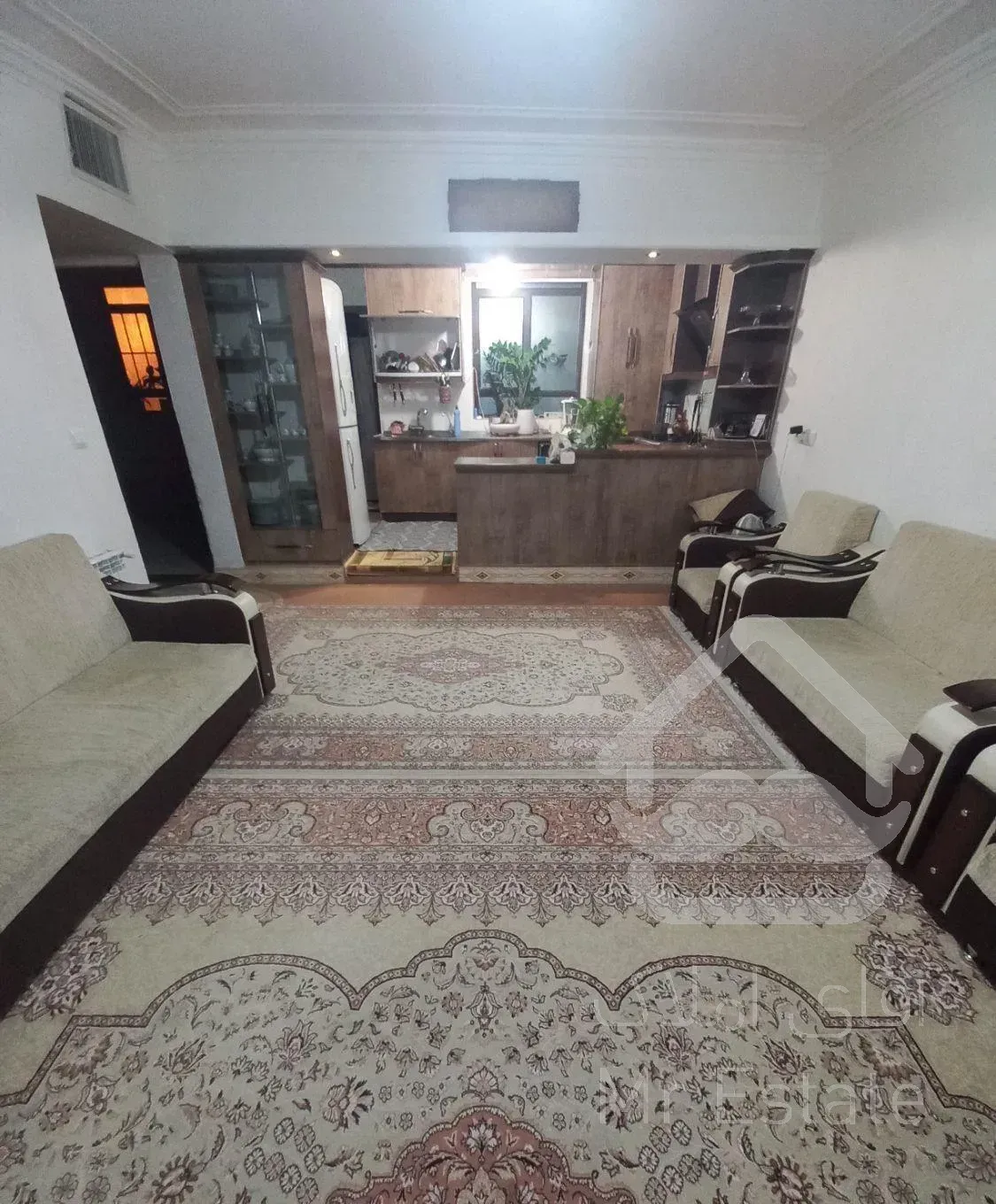 فروش آپارتمان بلوار جمهوری(املاک مظهری)