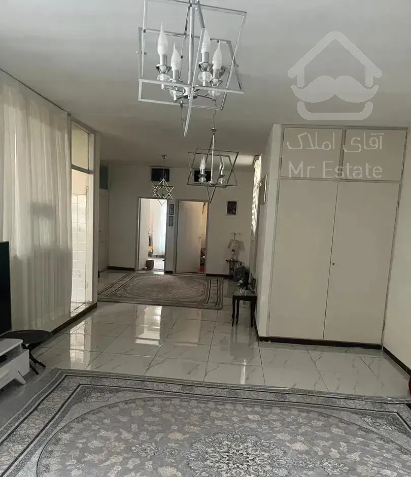 ۱۱۰متر دو خوابه طبقه دوم،،زیبادشت بالا، گلستان ها