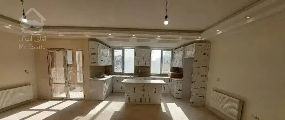 ۱۰۰ متر ۲ خواب فول امکانات نوساز فرجام ۲ پارکینگ