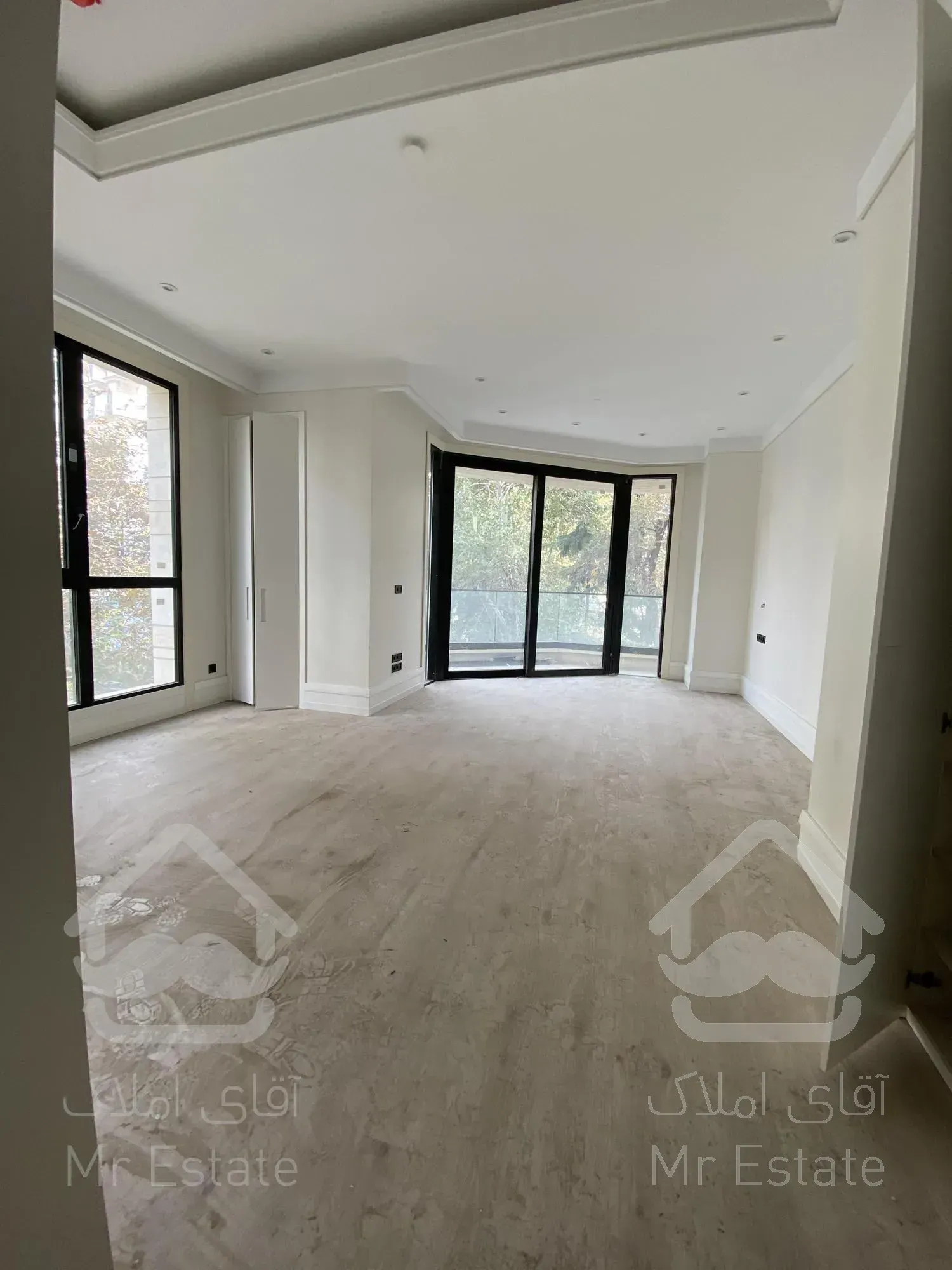 ۴۰۰ متر تکواحدی نئوکلاسیک - چناران