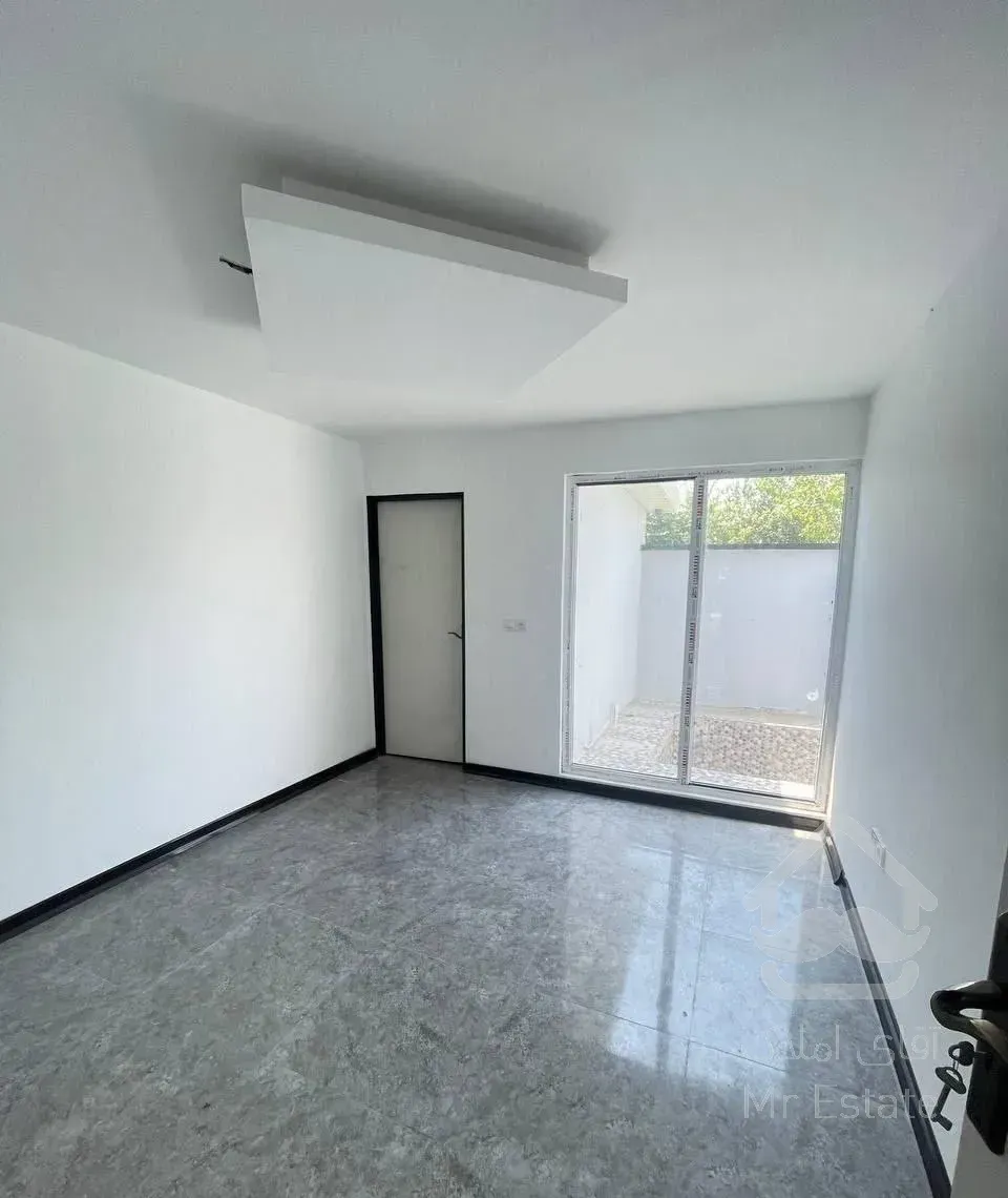 ویلا نوساز مدرن 200 متری شهرکی سند تک‌برگ