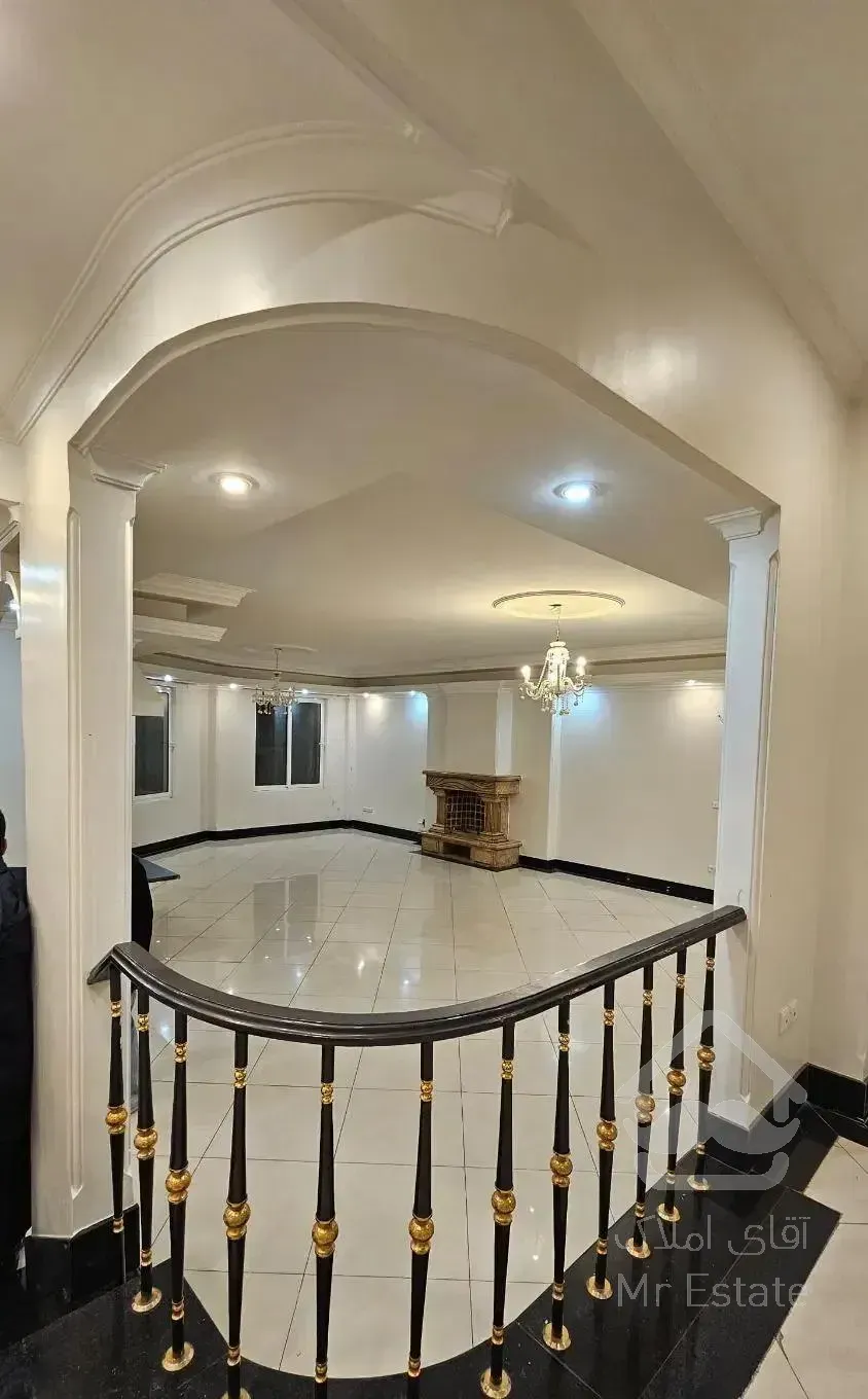 آجودانیه ۲۵۰ متر ۴ خواب با مشاعات