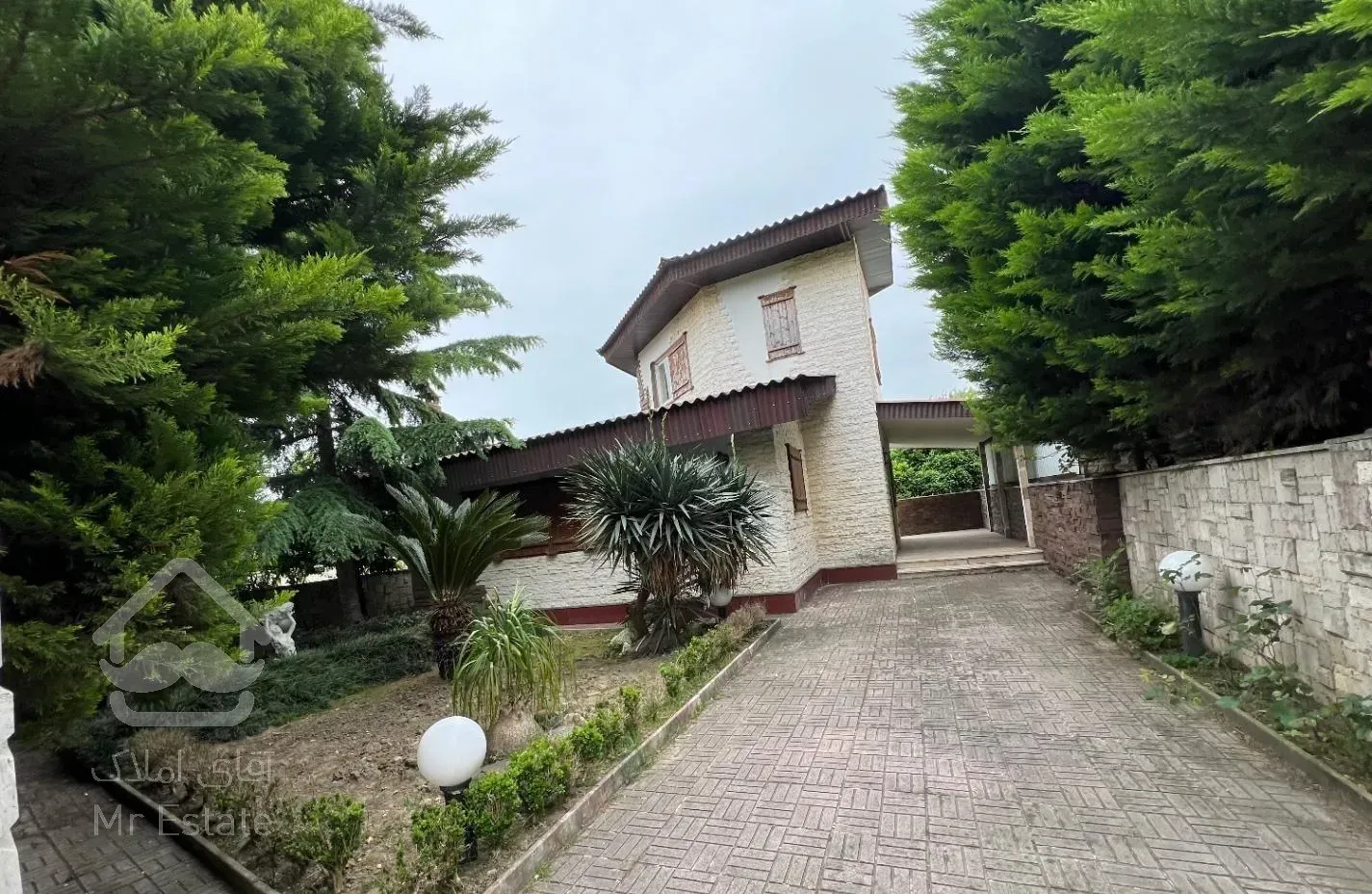 فروش ویلا سند دار دو نبش  چالوس امام رود